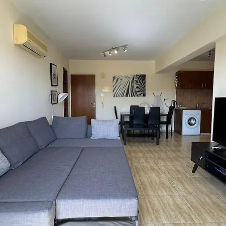 Two Bedroom In Appartement Kiti